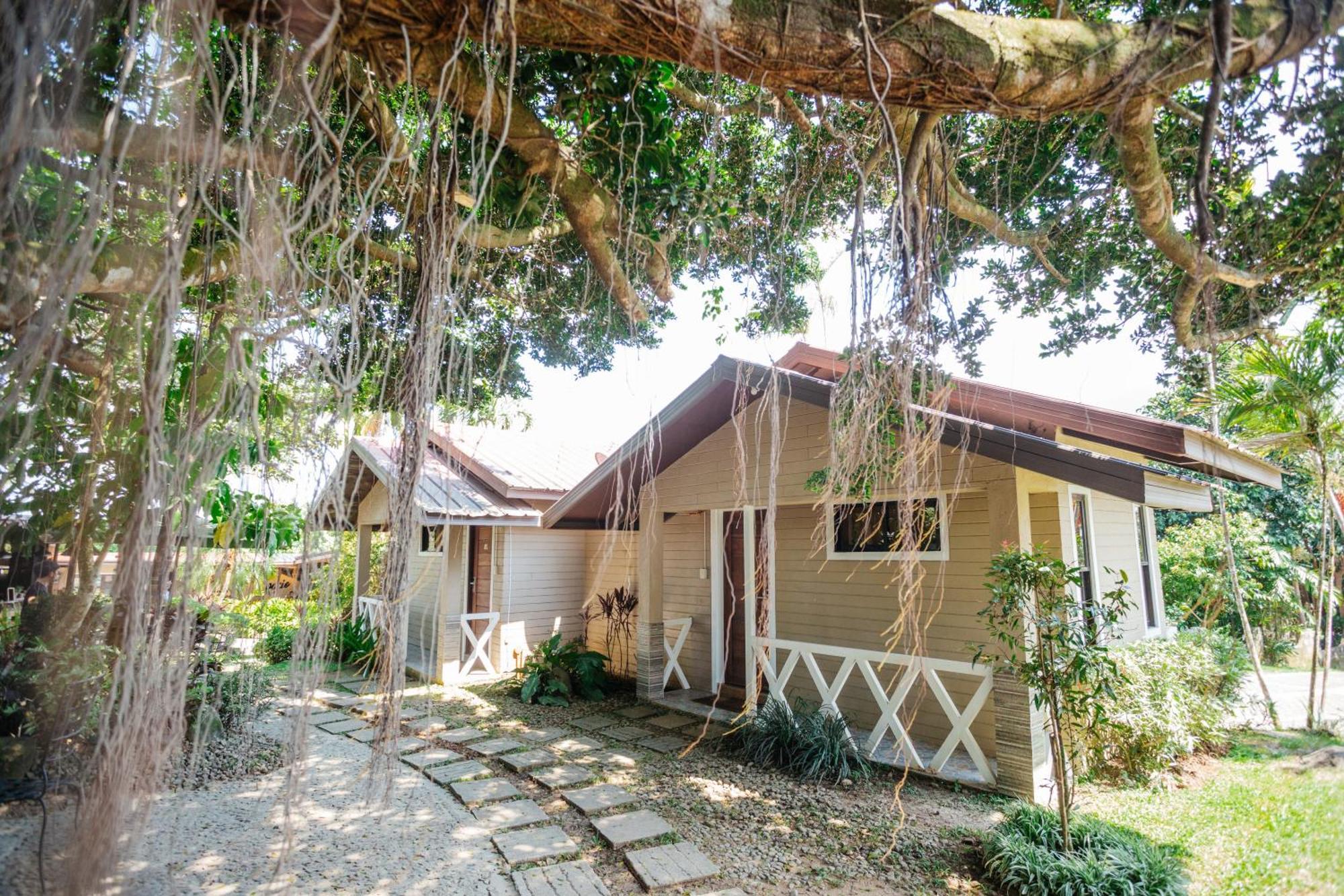 Spacio Caliraya Bed & Breakfast Lumban Eksteriør bilde