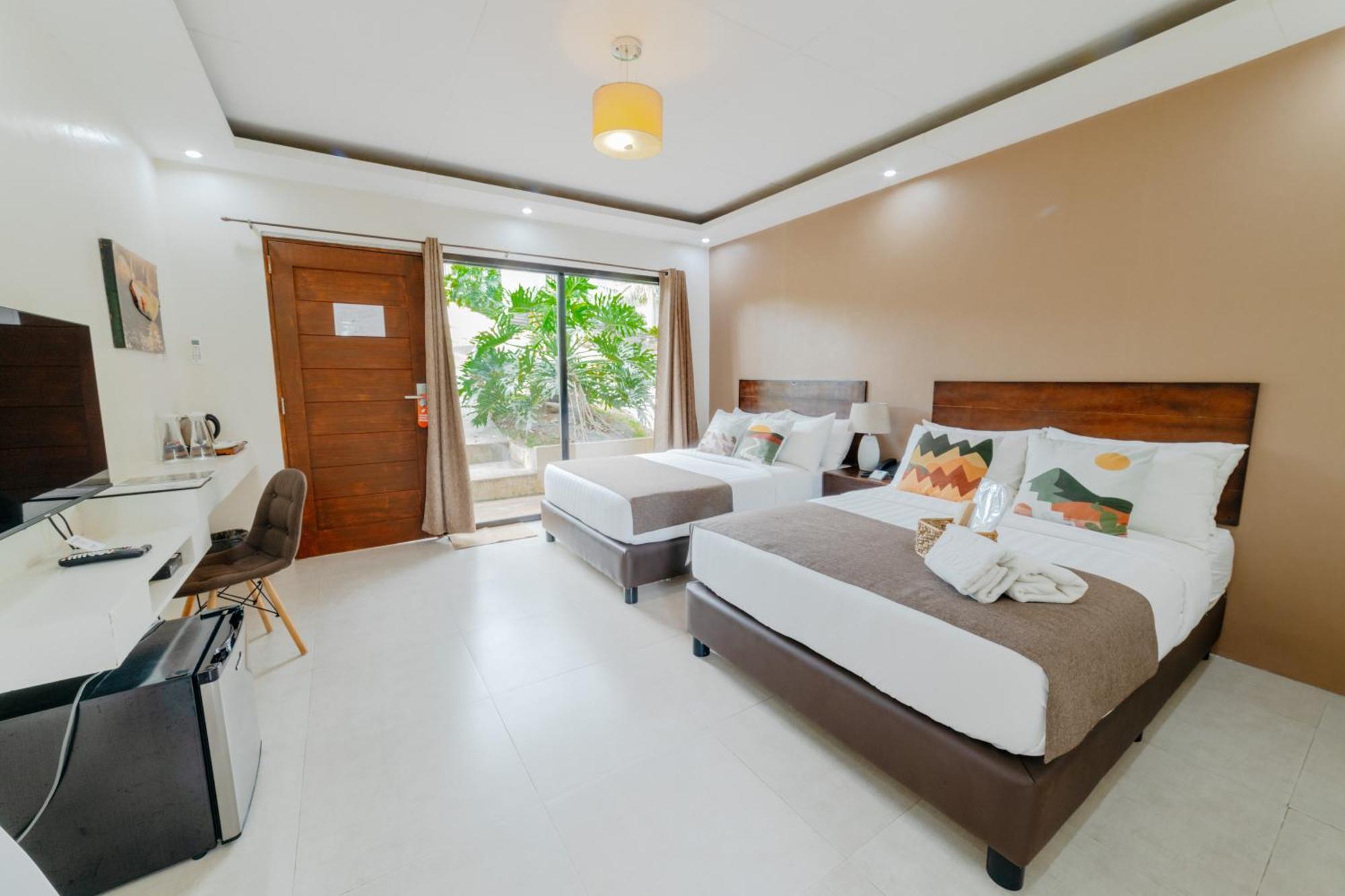 Spacio Caliraya Bed & Breakfast Lumban Eksteriør bilde